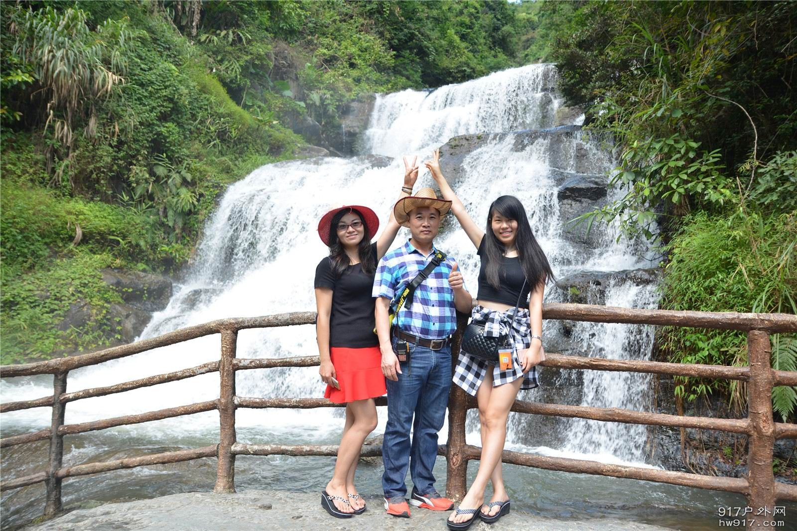 这张照片稍微正常点~