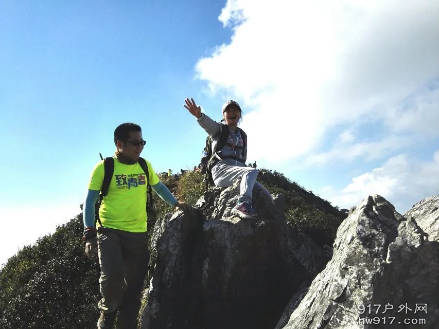 Hi,帅哥一起拍照吧