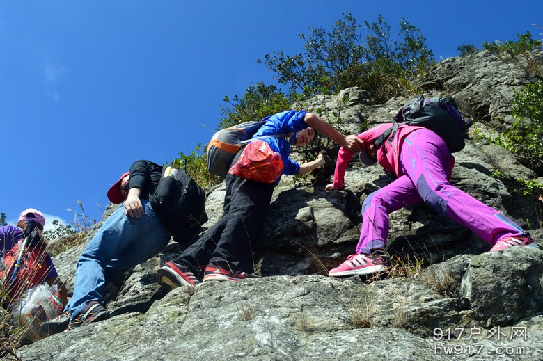 美女总会有人主动帮助