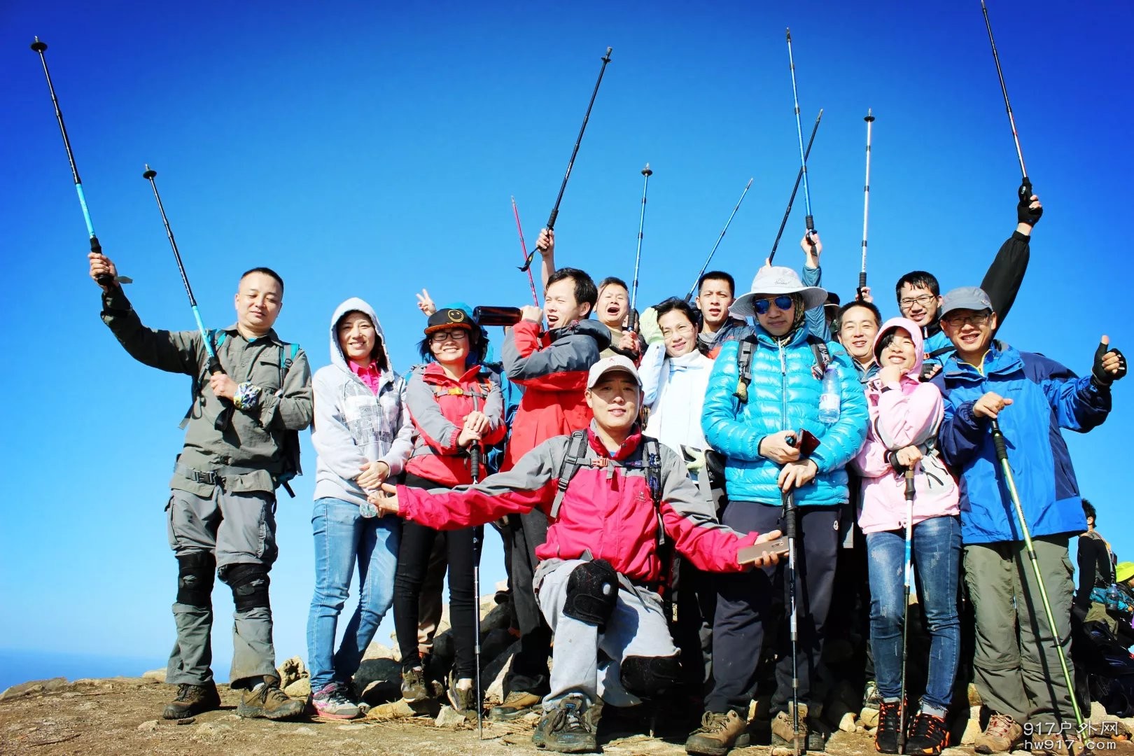 山顶合照.jpg