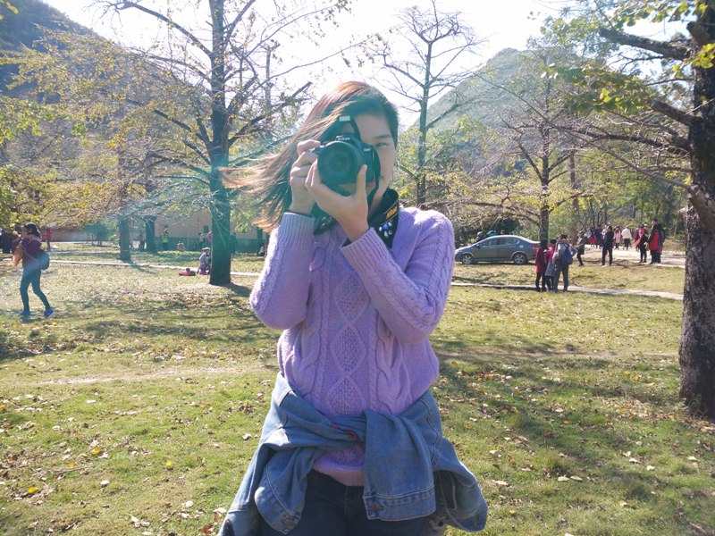 美女摄影师-阳光