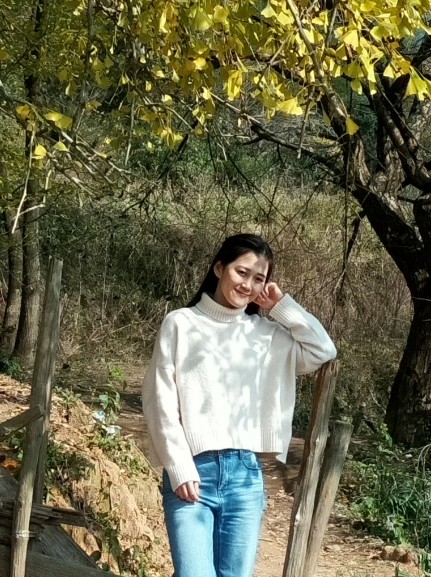 这个姑娘好像哪里见过