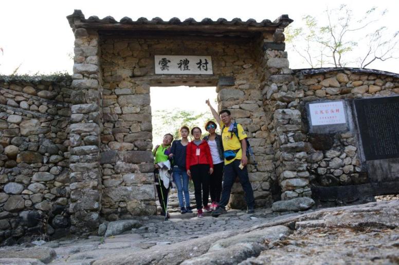 QQ图片20161220111636 (776x517).jpg