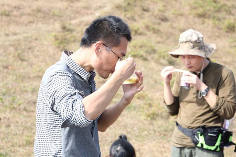 QQ图片20161220111320 (776x517).jpg