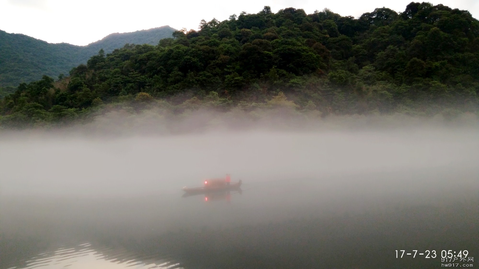 轻舟薄雾 (3).jpg