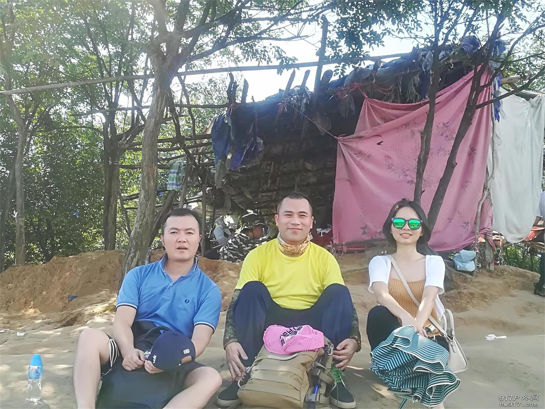 假装很正经的样子，哈哈