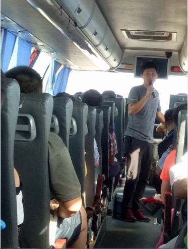 舌灿莲花的隔壁老王