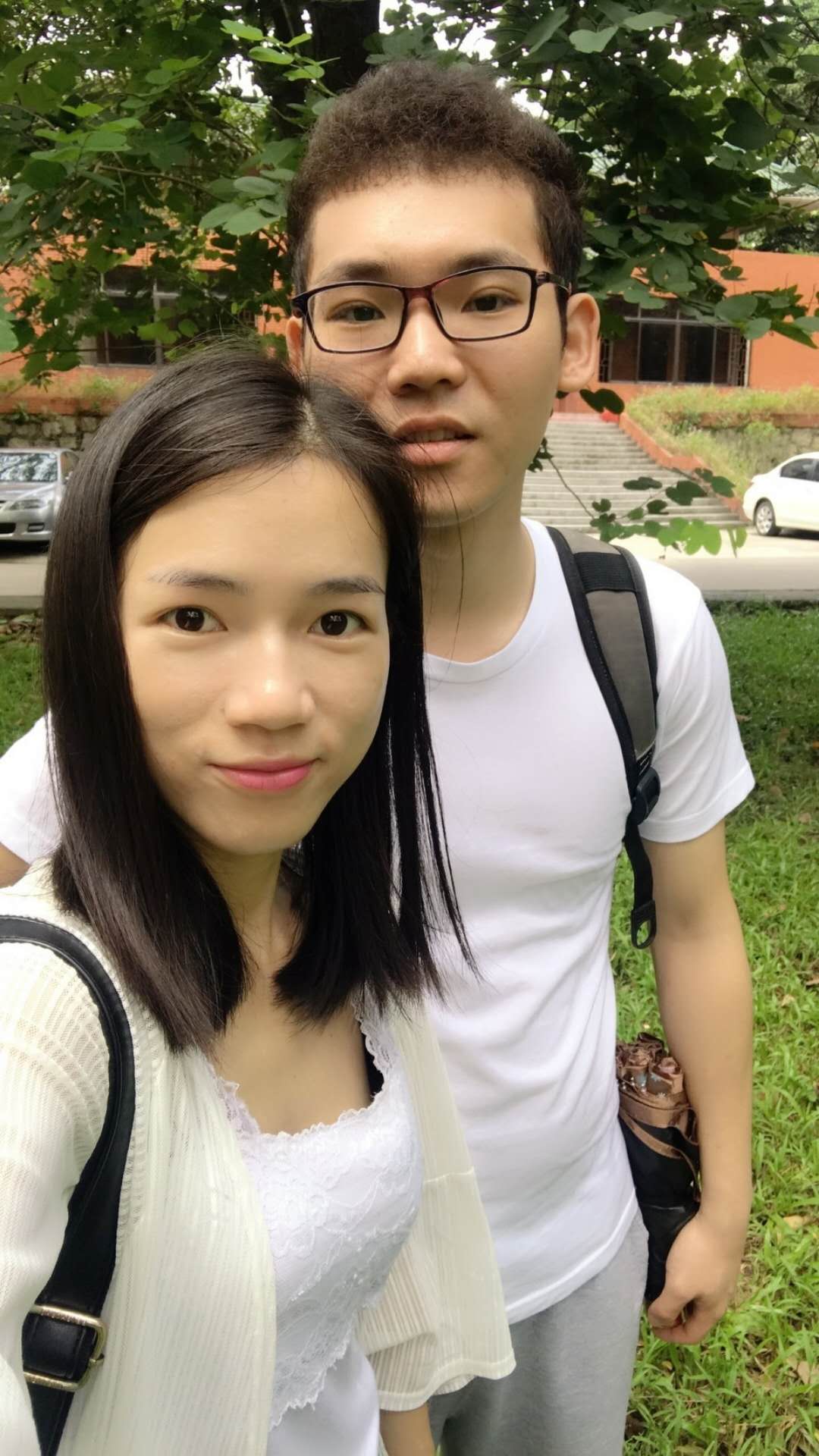 没有单独的正面照啦，后面的是我，哈哈