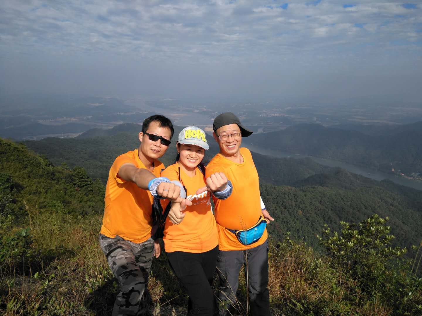 不约而同的三剑客