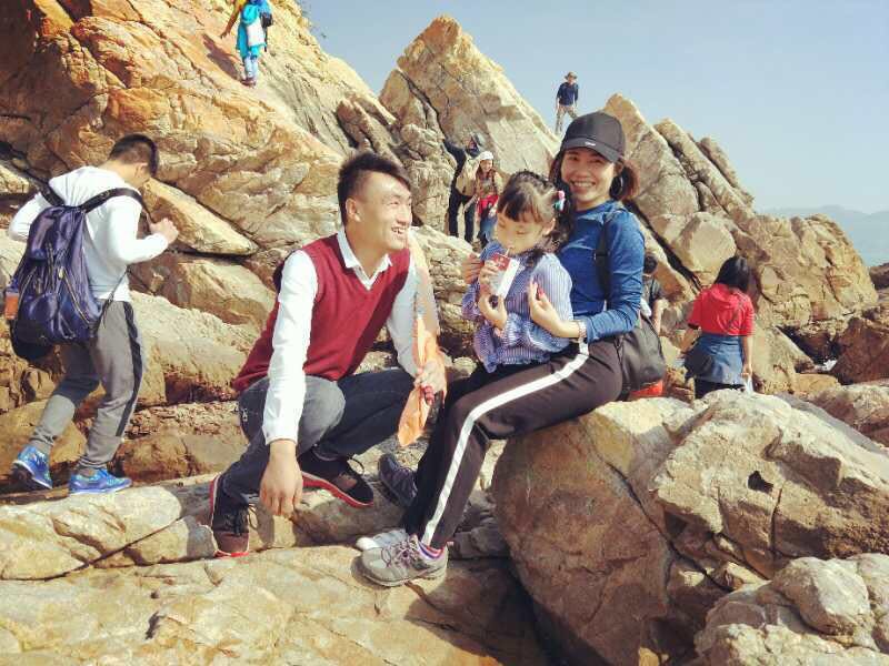 小猛男蛋蛋和朵朵女神一路上细心照料