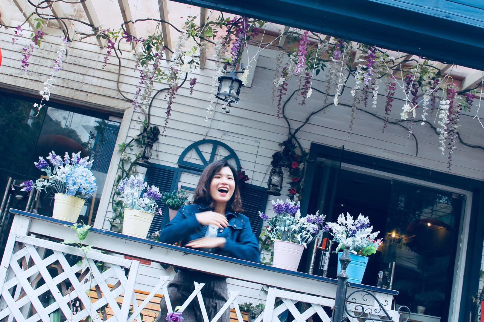 你说什么？今晚来我家过夜？