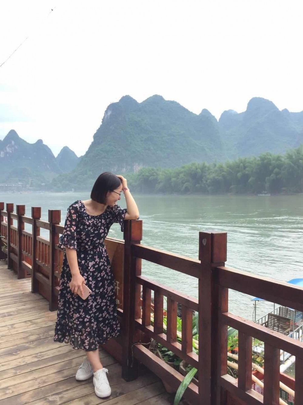 笑得跟大傻子一样，我家姚爷说看了笑一个小时