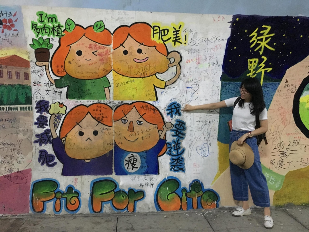 减肥不可能的，这辈子都不可能，要吃肉肉