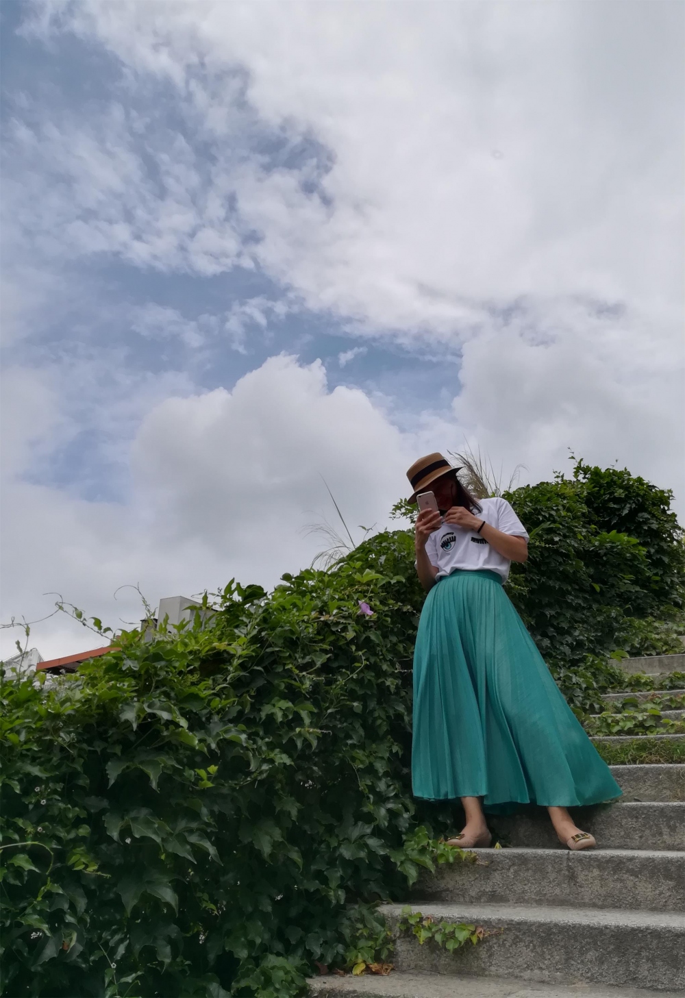 人家都是肉包，菜包，豆沙包，我就不一样，我是霸气包