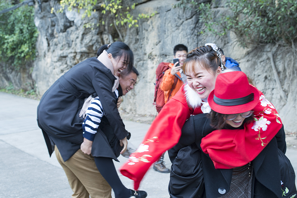 “给你给你”；“不要不要”