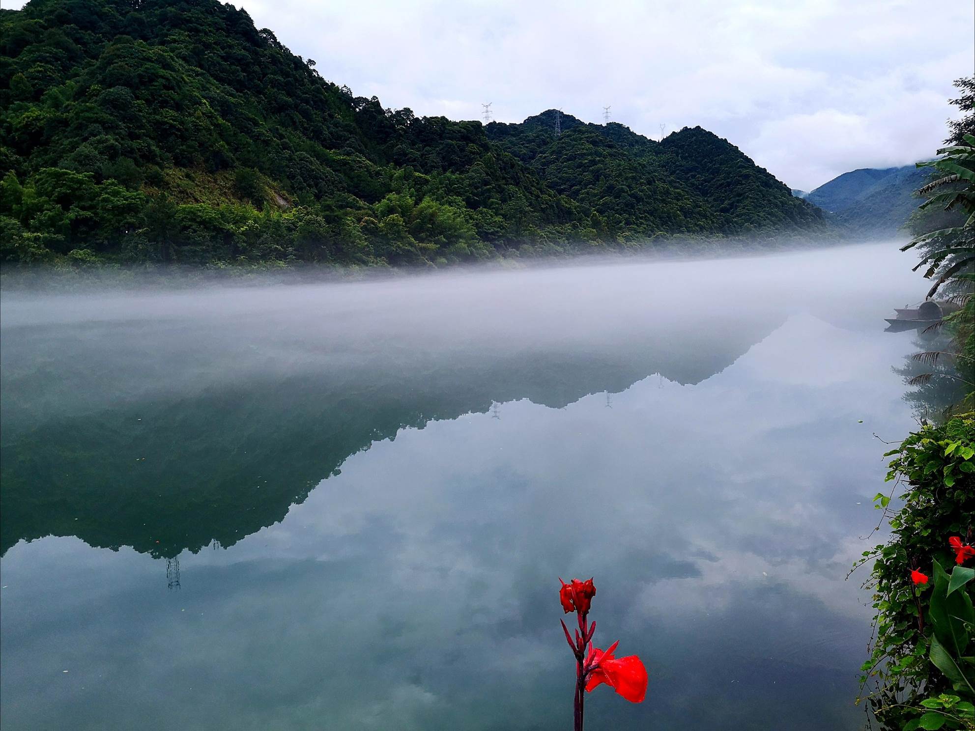 雾漫小东江1.jpg