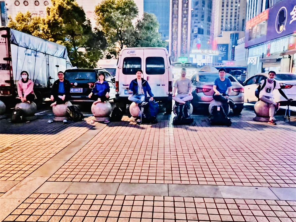 返程前也要装下B