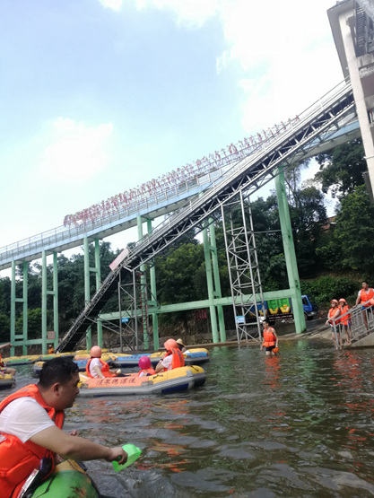 高空玻璃漂流来了